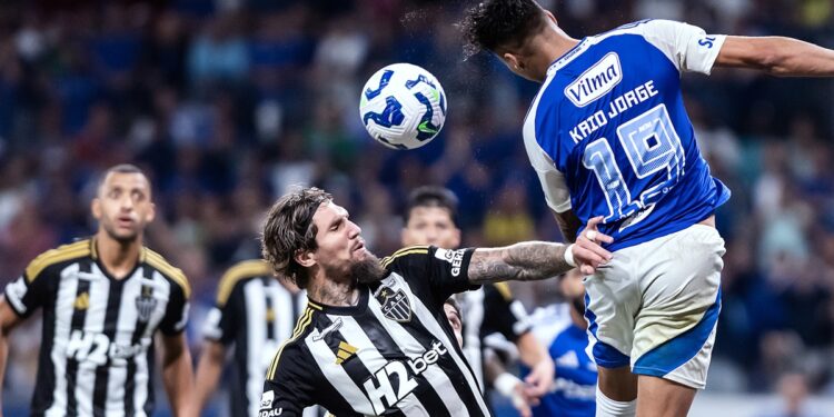 Zagueiro deixa o Cruzeiro para jogar na Inglaterra, e Atlético-MG identifica 2 volantes para contratar