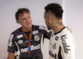 Enquanto o Santos prepara a saída de quatro jogadores, Corinthians está perto de vender atleta emprestado