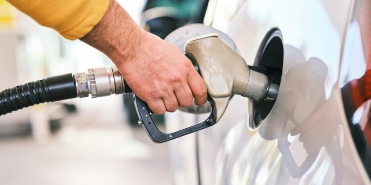 Preço da gasolina vai baixar com a nova regra de 32% no Brasil?