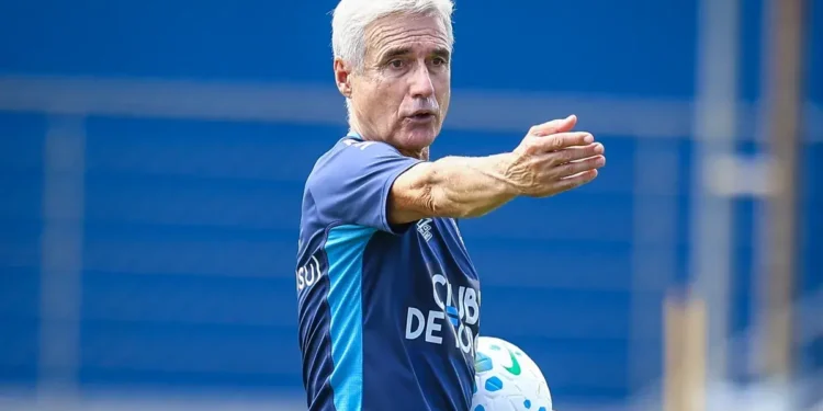 Grêmio vacila e 3º maior artilheiro do Brasileirão de 2026 pode ir de graça para rival