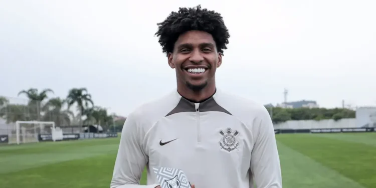 Corinthians aceita proposta de 13 milhões de euros para vender Hugo Souza