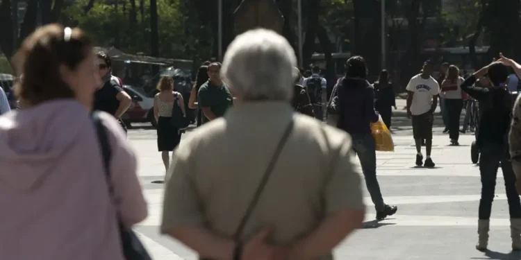 Novo benefício extra de até R$ 500 por mês chega para aposentados e pensionistas desta cidade