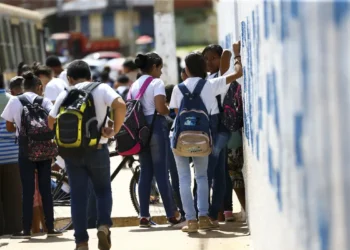 “Regra da Escola” deve ser cumprida para que o beneficiário do Bolsa Família não perca o benefício