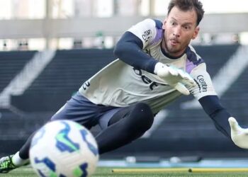 Neto se prepara para deixar o Botafogo, que também deve receber bolada com a venda de Luiz Henrique