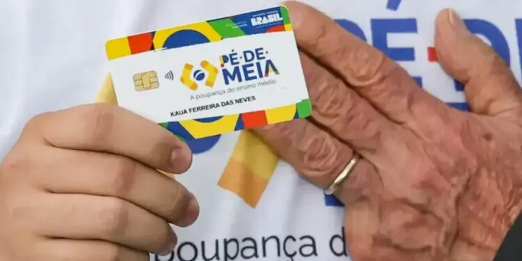 Benefício de R$ 200 começa a ser pago aos brasileiros no dia 29 de junho