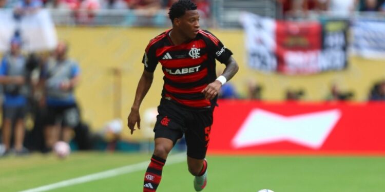 Flamengo aceita proposta de R$ 177 milhões para vender Plata