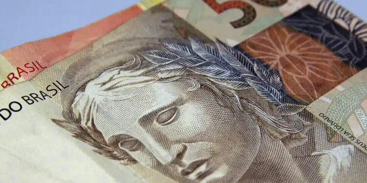 Quem recebe até três salários mínimos por mês tem direito a esse benefício no Rio Grande do Sul