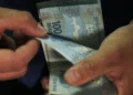 Beneficiários do Bolsa Família podem receber R$ 150 extra no próximo mês