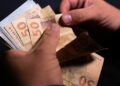 Quem recebe até três salários mínimos por mês tem direito a esse benefício no Rio Grande do Sul