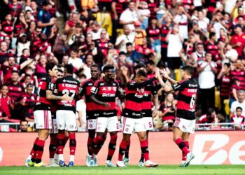 Recusou proposta francesa para jogar no Flamengo até o fim de 2026