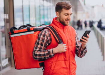 iFood decide ampliar benefício para entregadores até o fim de 2026