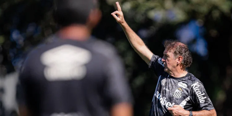 Santos fez a limpa e dispensou 3 jogadores em uma semana
