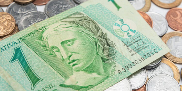 Pagamento extra chega para 138 milhões de brasileiros em lista no mês de agosto