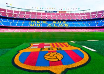 Barcelona escolhe dois zagueiros finalistas da Copa do Mundo para se reforçar