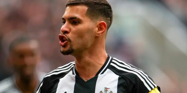 Revelação da Copa do Mundo prestes a jogar com Bruno Guimarães na Inglaterra