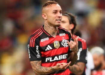 Flamengo assina com volante, já outros 4 jogadores podem deixar o clube de graça