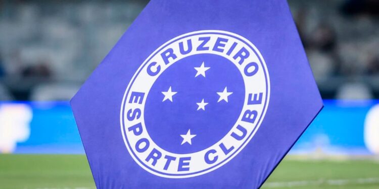 Cruzeiro fecha a contratação de meio-campista do Palmeiras e assina com Coutinho