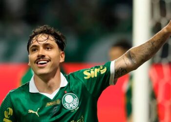 Enquanto o Palmeiras ganha mais um interessado em Maurício, o Santos tem interesse em lateral da Série B