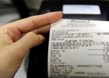 Deixar de emitir nota fiscal é crime?