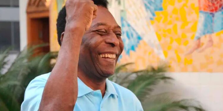 Bola de Ouro excluiu Pelé ao escolher o melhor jogador da história do futebol