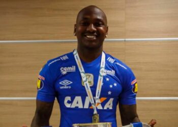 Sassá não quer se aposentar e vai disputar mata-mata do Brasileirão 2026