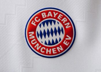 Bayern de Munique é informado de que vai perder seu capitão e pode vender jogador por 120 milhões de euros, quebrando recorde de Neymar