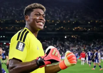 Após fechar o gol contra o Brasil, goleiro do Japão fica perto de se transferir para a Premier League