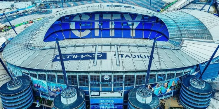 Manchester City fez a contratação mais cara da janela e da história de um jogador britânico