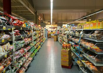 Nova lei para os supermercados muda a rotina de quem vai às compras na Bahia