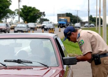 Aviso geral sobre o golpe da multa de trânsito falsa: veja como evitar