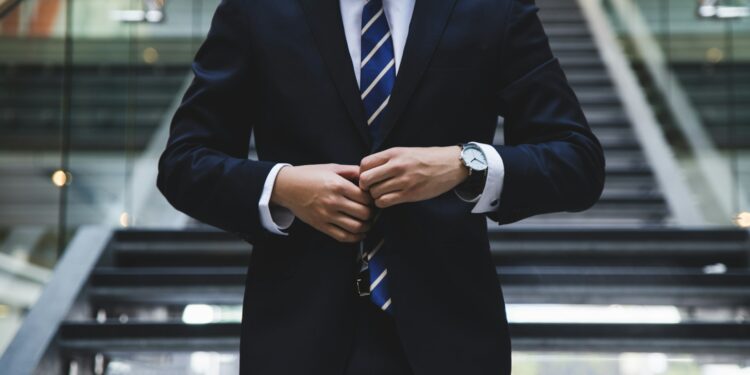 4 situações que obrigam o seu chefe a lhe dar um aumento quando se é CLT