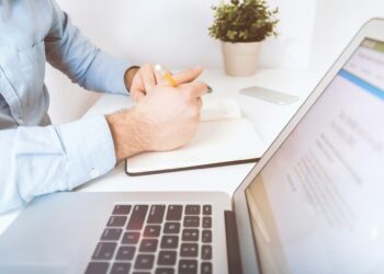 Preciso contratar um contador para dar baixa no MEI?