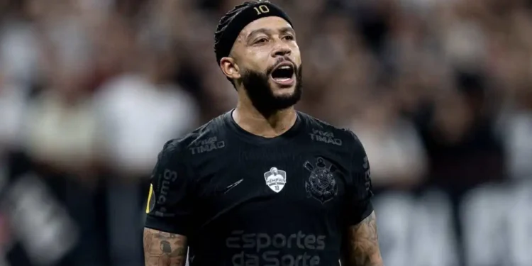 Enquanto Depay tem futuro indefinido, um atacante rejeitou proposta da Europa para ficar no Corinthians