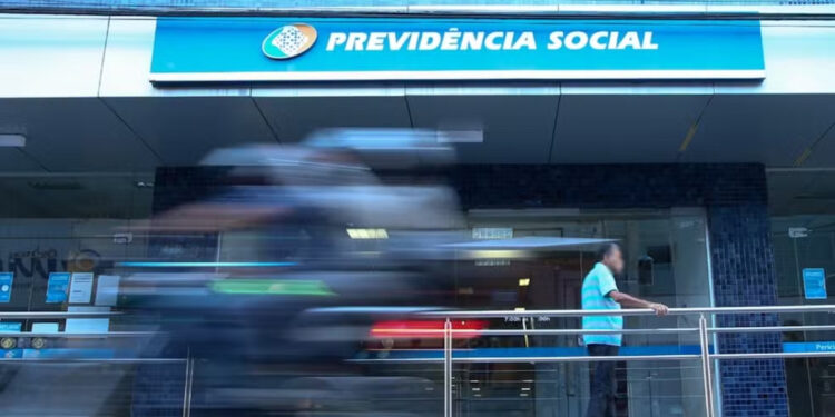 Aposentados do INSS podem acumular outro benefício com a aposentadoria