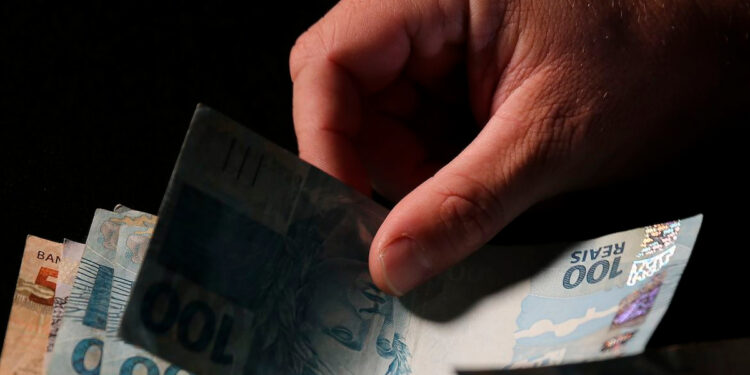 Poder Executivo lança novo benefício de R$ 500 por mês para quem recebe até um salário mínimo nesta cidade