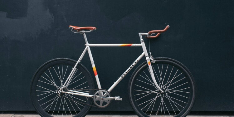 Existe limite de velocidade para andar de bicicleta?