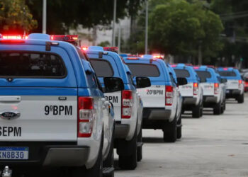 Polícia Militar alerta sobre como se deslocar durante ventos de até 90 km/h