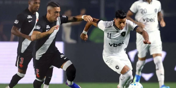 Botafogo acerta saída de jogador para clube português e Vasco pode perder titular para a Europa