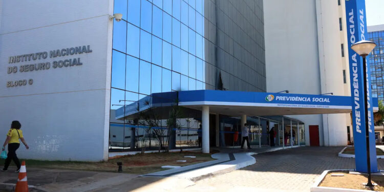 17 doenças garantem benefício do INSS sem carência em 2026