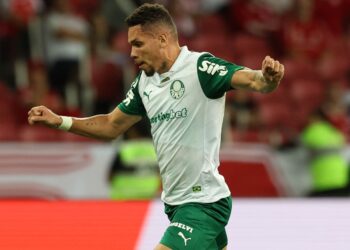 Palmeiras vai contratar um substituto para Paulinho após nova lesão?