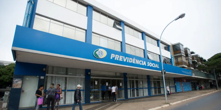 INSS distribui fatia de R$ 2,75 bilhões para diversos beneficiários