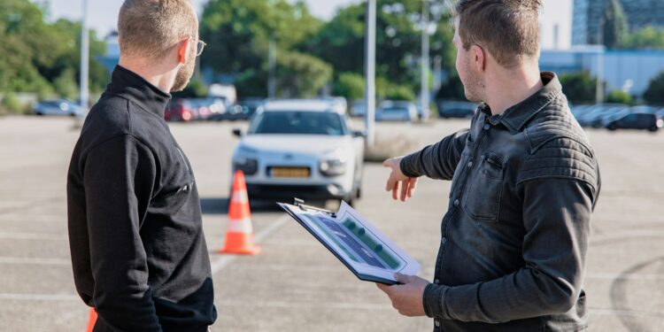 Já é possível solicitar documento que permite dirigir em cerca de 90 países