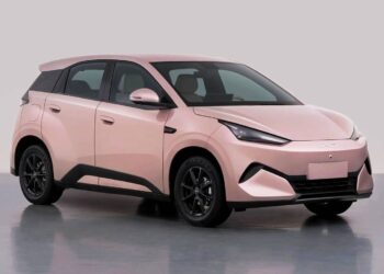 Substituto do BYD Dolphin vira febre global com 510 km de autonomia, mas brasileiros têm notícia ruim