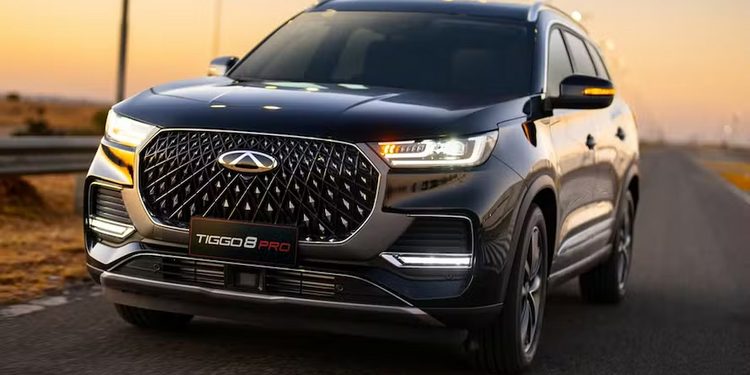 Substituto do Tiggo 8 chega na versão híbrida plug-in e sai por menos de R$ 140 mil
