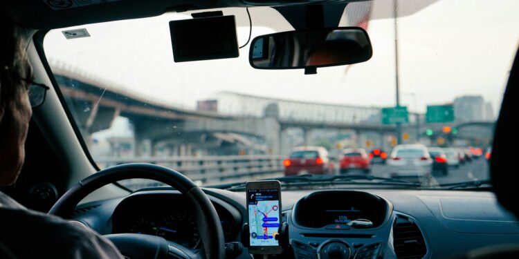 Uber toma decisão sobre carros autônomos no Brasil