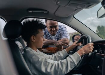 Idade mínima instrutor autoescola permitido