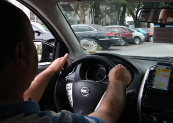 Vale mais a pena trabalhar com transporte de passageiros ou com entregas?