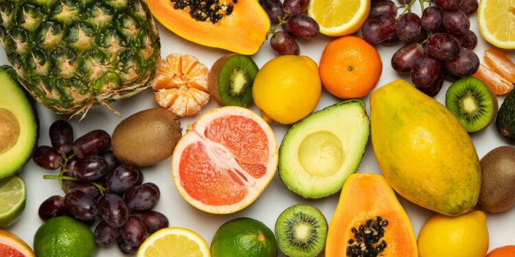 5 frutas que trazem benefícios na hora da dieta