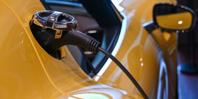 Novo sedã elétrico byd promete