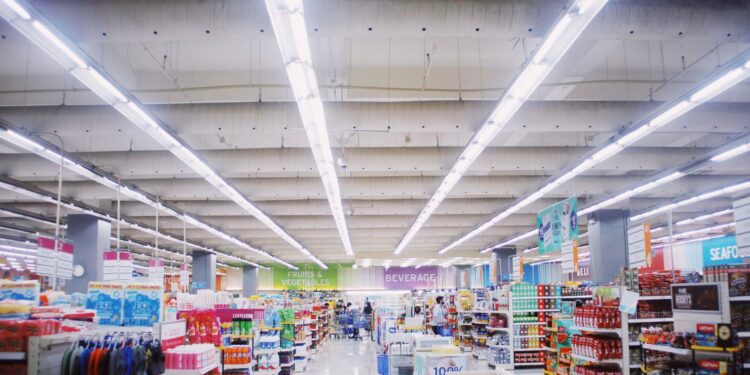 Novo supermercado investimento milhões gera
